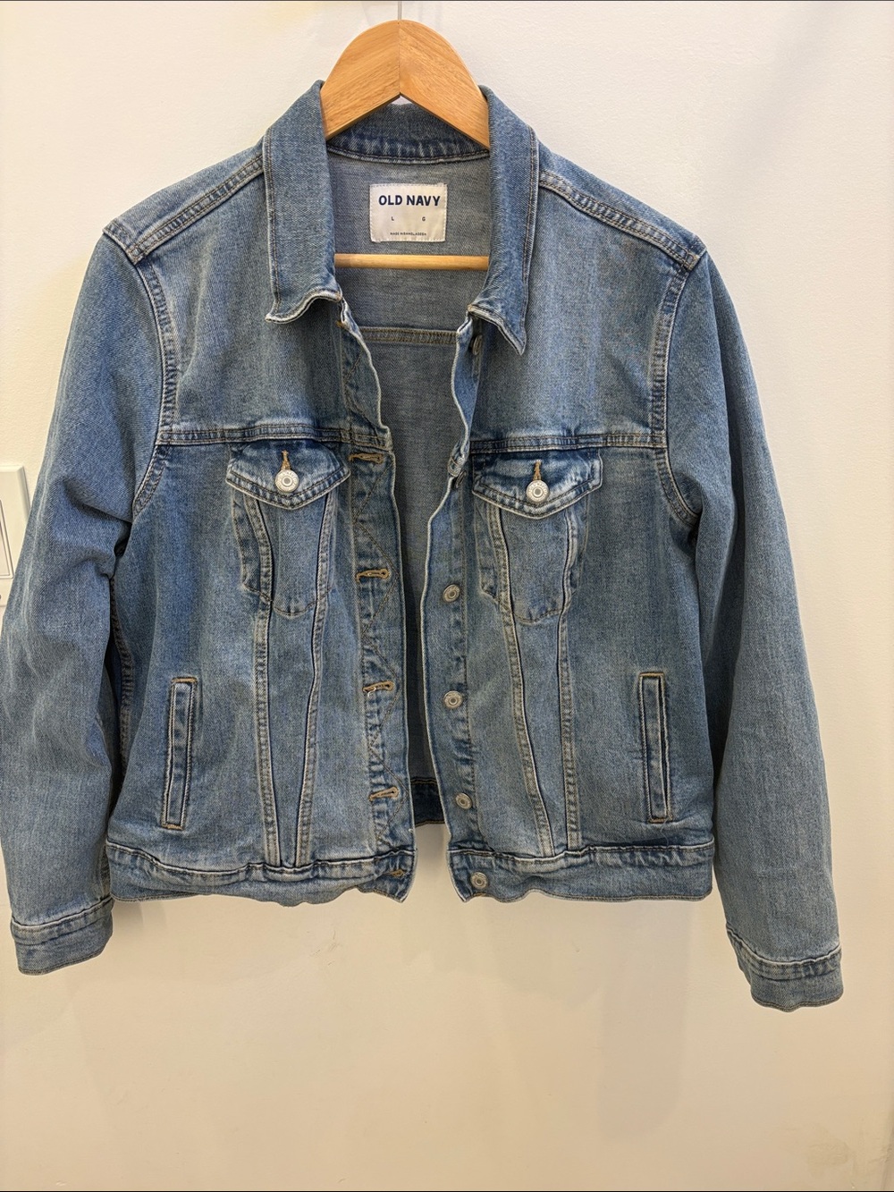 Old Navy Classic Denim Jacket - Light Blue Wash